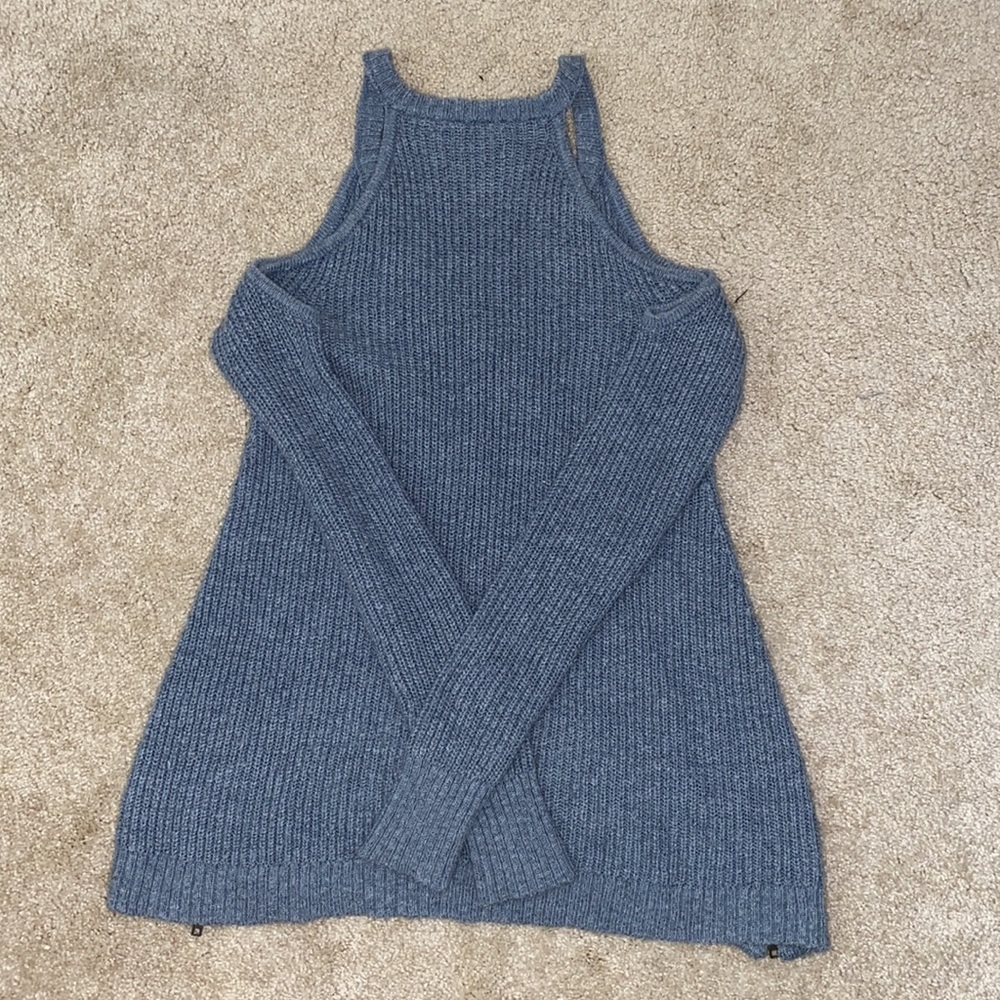 ✨AE Sweater✨ - Picture 3 of 4